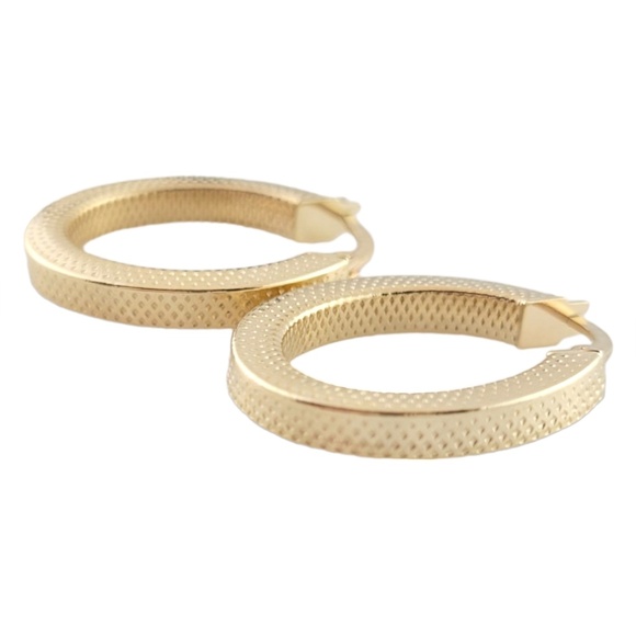 14K Yellow Gold Textured Oval Hoop Earrings #16189 - Picture 3 of 6